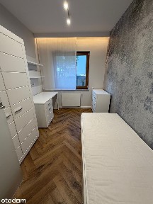 Przestronne mieszkanie z ogródkiem i garażem