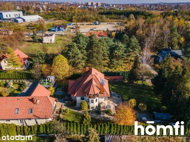 Dwa domy wolnostojące na 33 a w Chrzanowie