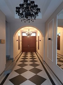 Stary Rynek, Centrum. 2 pokojowe mieszkanie. Piękna, zadbana kamienica
