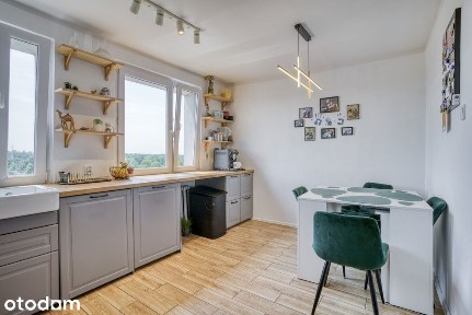 Przestronny 3 pokojowy apartament z balkonem !