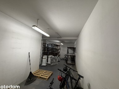 Hala magazynowa w Gdyni z parkingiem, 200m²