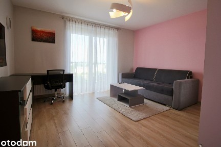 PL/RU Oddzielna kuchnia / 3 pokoi / Od 1 sierpnia / Przewóz / Balkon