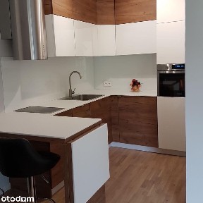 Kawalerka w Sopocie - 200 m od morza, Balkon i piwnica