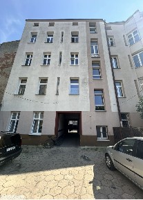 Przestronne mieszkanie z balkonem w centrum Polesia