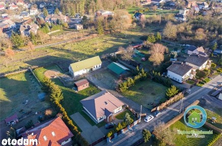 Atrakcyjna lokalizacja - ulica KLONOWA budynek z wiatą i dużą działką