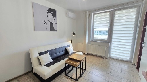 Jednopokojowe z balkonem Swiętokrzyska. KLIMATYZACJA. pet-friendly