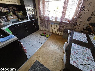 Jana Kochanowskiego 28, Osiedle Kochanowskiego, Kielce, świętokrzyskie