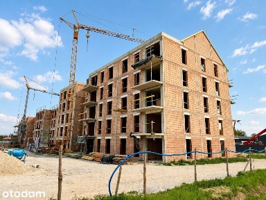 3 POKOJE Z BALKONEM- NISKI BLOK Z WINDĄ