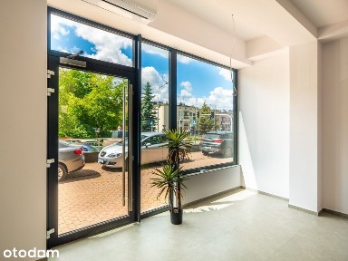 Lokal 93m2 Parter,Witryna,Wejście z Ulicy Centrum