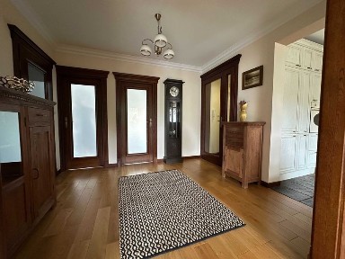Komfort i elegancja w sercu spokojnej okolicy