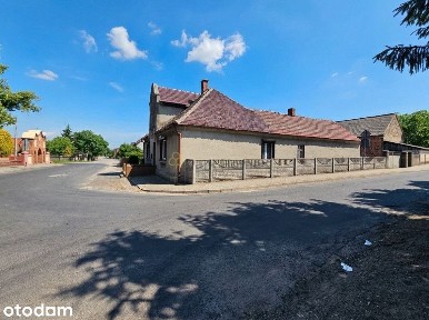 Siedlisko - Mórka / Śrem. Dom + budynki gosp.