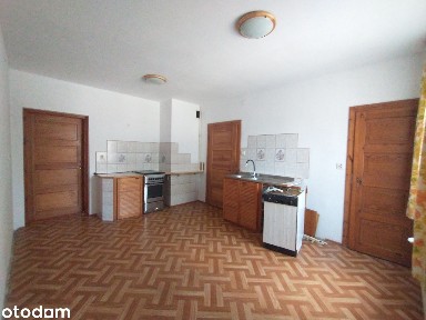 Przytulne 2 pokoje + duża kuchnia - parter, centrum, prywatne podwórko