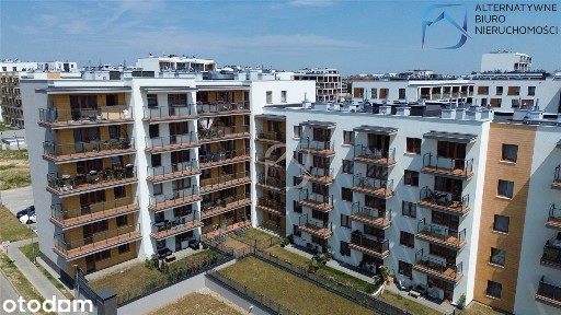 Piękne ustawne mieszkanie 4 pok. z balkonem