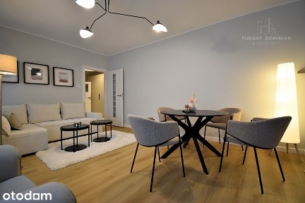 Słoneczny dwupokojowy apartament z balkonem