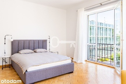 Aleja Przyjaciół | Dwa balkony | Kamienica z windą