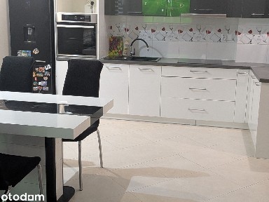 3pokojowe mieszkanie 68,9 m² z klimatyzacją, balkonem i kom lokatorską