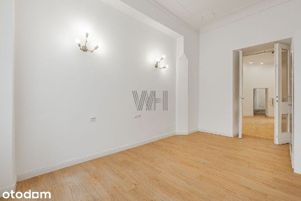Biuro 90 m2 w zabytkowej kamienicy / Chmielna