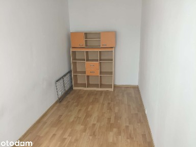 Nowa niższa cena ! Mieszkanie z balkonem i piwnicą.