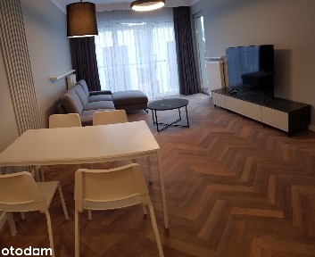 Komfortowy apartament z widokiem na Odrę,garaż,piwnica,balkon.