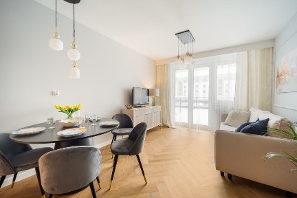 3 pokojowe parter z ogródkiem / Nowe Miasto ul. Pogodna