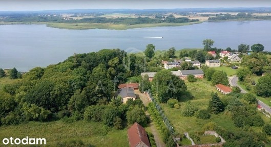 Magiczna Rezydencja w Serce Dziewiczej Natury