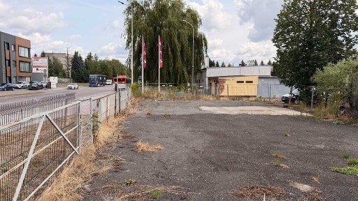 Biuro z placem do wynajęcia - Rzeszów u. Przemysłowa