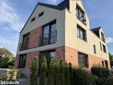 Dom apartamentowy nad morzem - Mechelinki k.Gdyni