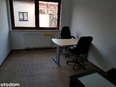 Biuro do wynajęcia w Kórniku z zabezpieczeniami