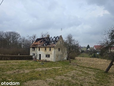 Dom w Zarębie, ul. Bazaltowa 5 (po pożarze)