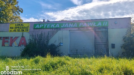Lokal usługowy na parterze z parkingiem