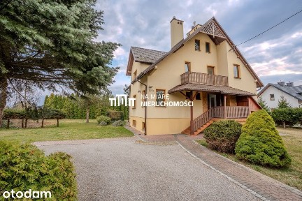 Przestronny dom 149 m² | piwnice + garaż | 21.3 ar
