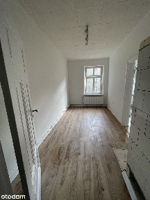 Dwupokojowe mieszkanie w centru, pobyt staly