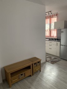 Wynajmę dwupokojowe mieszkanie 48 m2 na 1 pietrze