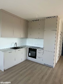 Przestronne 3-pokojowe mieszkanie z balkonem i windą