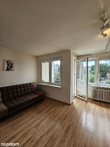 Kawalerka w centrum miasta 3piętro,balkon
