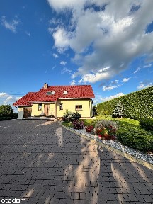 Gotowy do zamieszkania dom z tarasem i pięknym ogrodem - Cieniawa