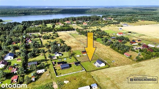 Nowy domek letniskowy nad jeziorem Dołgie.