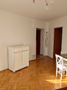 2 pokoje os. przyjaźni, blisko pestka, 1 przystanek do centrum, balkon, bez prowizji