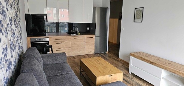 Wynajmę mieszkanie 2 pokojowe centrum bezpośrednio os. Starco