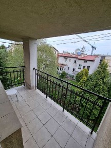 80 m2 mieszkanie 3 pokoje +balkon + oddzielnie kuchnia, zamknięte osiedle, garaż, bez prowizji, dostępne od już,akceptowalne zwierzę domowe Bronowice
