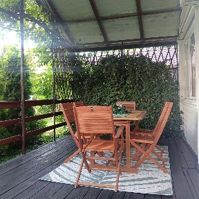 Domek letniskowy jezioro Rudnik. Domek z widokiem na jezioro.