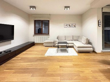 Luksusowy, przestronny apartament w cenionej lokalizacji - Tylna 8B