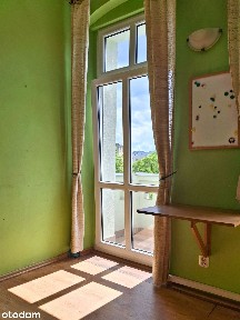 Huby-bezpośrednio- słoneczne 2 pokoje z balkonem-kamienica po remoncie