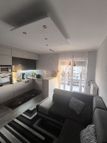 Słoneczne mieszkanie, 3 pokoje, ulica Raginisa.