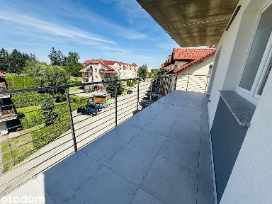 2 pokoje + niezależna kuchnia + taras 17,7 m2