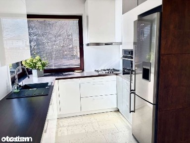 Dom (240 m2) z ogrodem (750 m2)