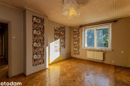2-pokojowe mieszkanie z balkonem do remontu