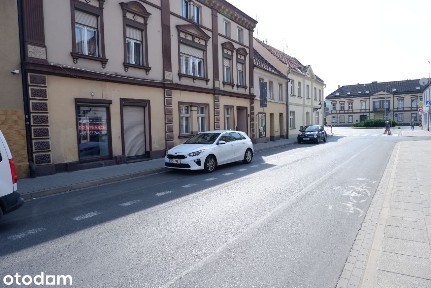 Lokal handlowo - usługowy z garażem