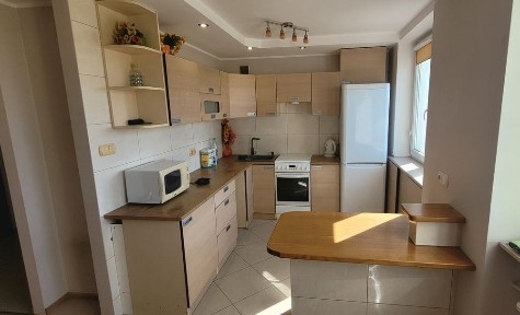 Mieszkanie trzy pokojowe 48.60 m2 na drugim piętrze.