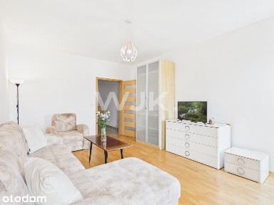 74m2, Mokotów,3 pokoje, balkon,recepcja.